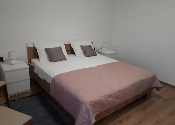 Apartman Sanda